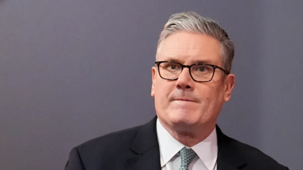 أزمة ستيرمر المحتملة: هل تقرر نتائج الانتخابات المحلية مصيره؟