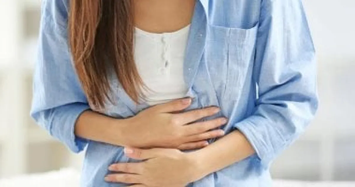 أطعمة يومية تدمر صحة أمعائك بصمت.. خبراء يكشفون القائمة