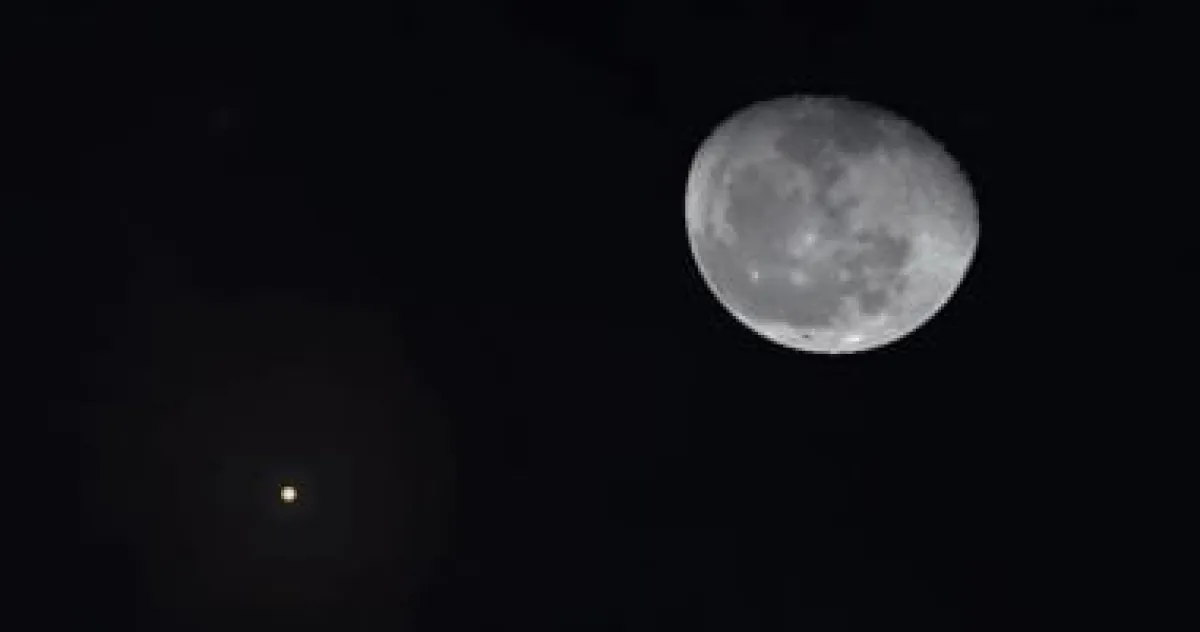 القمر يقترب من الاكتمال: متى يضيء بدر "قمر الثلج" سماءنا؟