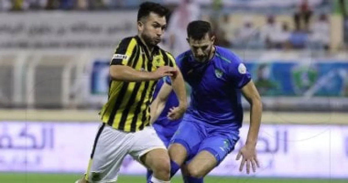 الاتحاد يواصل نزيف النقاط بتعادل مثير أمام الفتح في دوري روشن