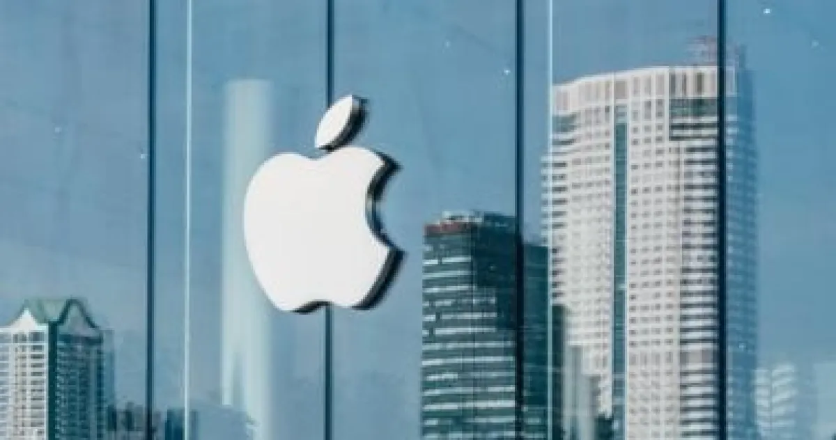 تسريبات تكشف خريطة طريق آبل لعام 2026: معالجات M6، آيفون Ultra، وتوسعات ذكية