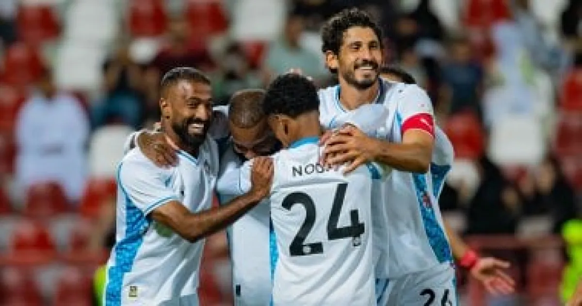 حجازي يقود هجوم نيوم ضد ضمك.. وتشكيلة الفريق المعلنة استعداداً للمواجهة