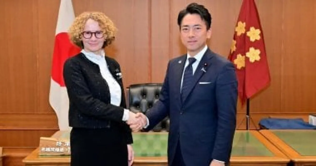 نائبة أمين عام الناتو تبحث في طوكيو تعزيز الشراكة الدفاعية وتثني على زيادة الإنفاق الياباني