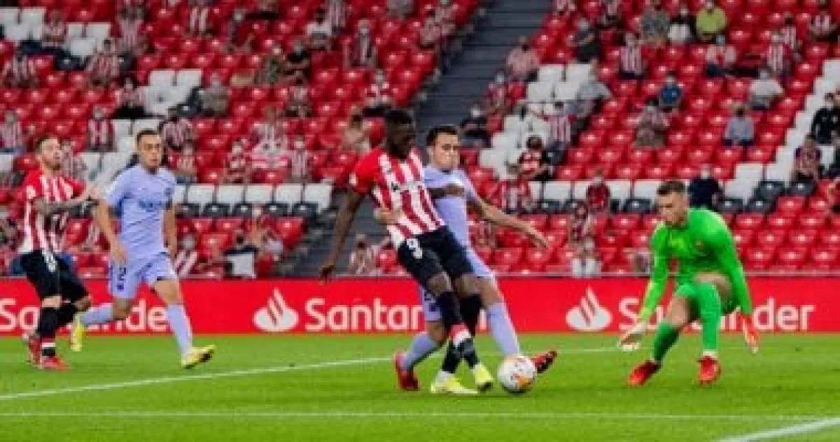 برشلونة يواجه أتلتيك بيلباو الليلة.. ليفاندوفسكي يعود لقائمة البارسا