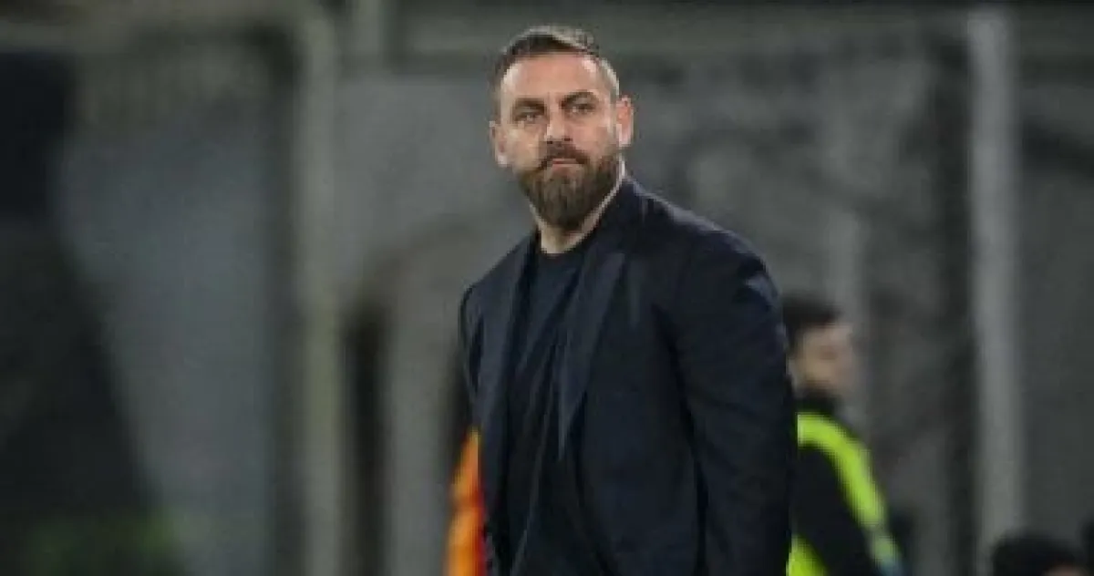 دي روسي بعد انتصار جنوى على روما: سعادتي بفوز فريقي وليست بخسارة الذئاب