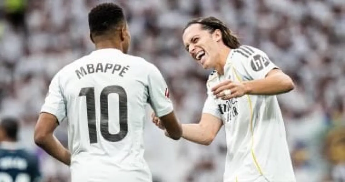 ضربة موجعة لريال مدريد: كاريراس يغيب عن قمة مانشستر سيتي بسبب تمزق عضلي