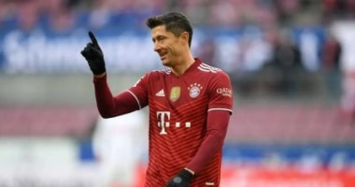 ليفاندوفسكي يحطم الأرقام القياسية: خماسية تاريخية في 9 دقائق مع بايرن