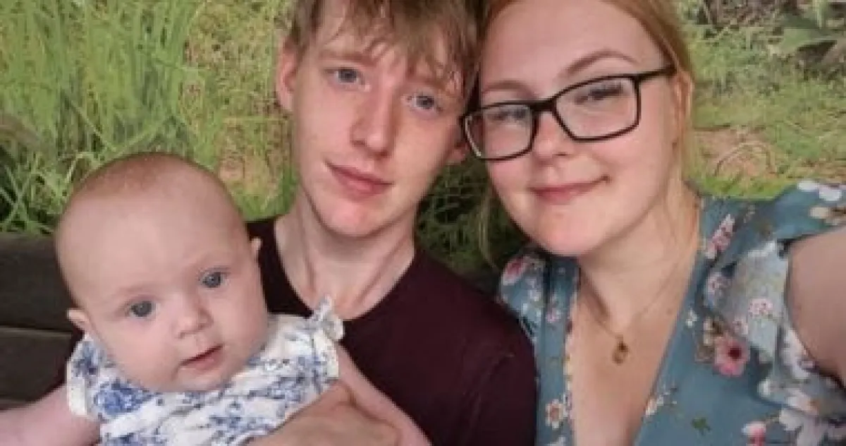 إصابة طفلة نادرة بتخشب الجسم بسبب مضاعفات كوفيد: تعرف على "التهاب الدماغ النخري الحاد"