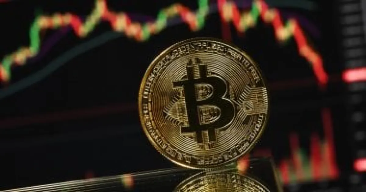 بيتكوين تتخطى 71 ألف دولار رغم توترات المنطقة.. والتنظيم الأمريكي يغذي التفاؤل