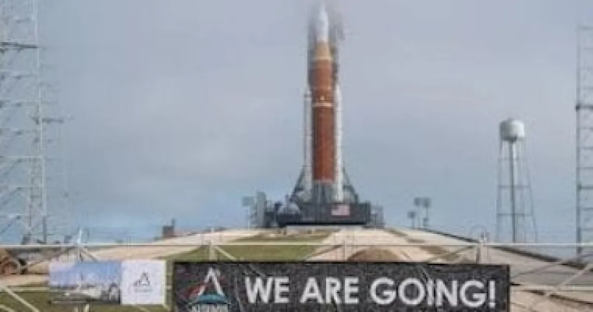 أرتميس 2: ناسا تجهز صاروخها لإعادة البشر إلى القمر مطلع أبريل