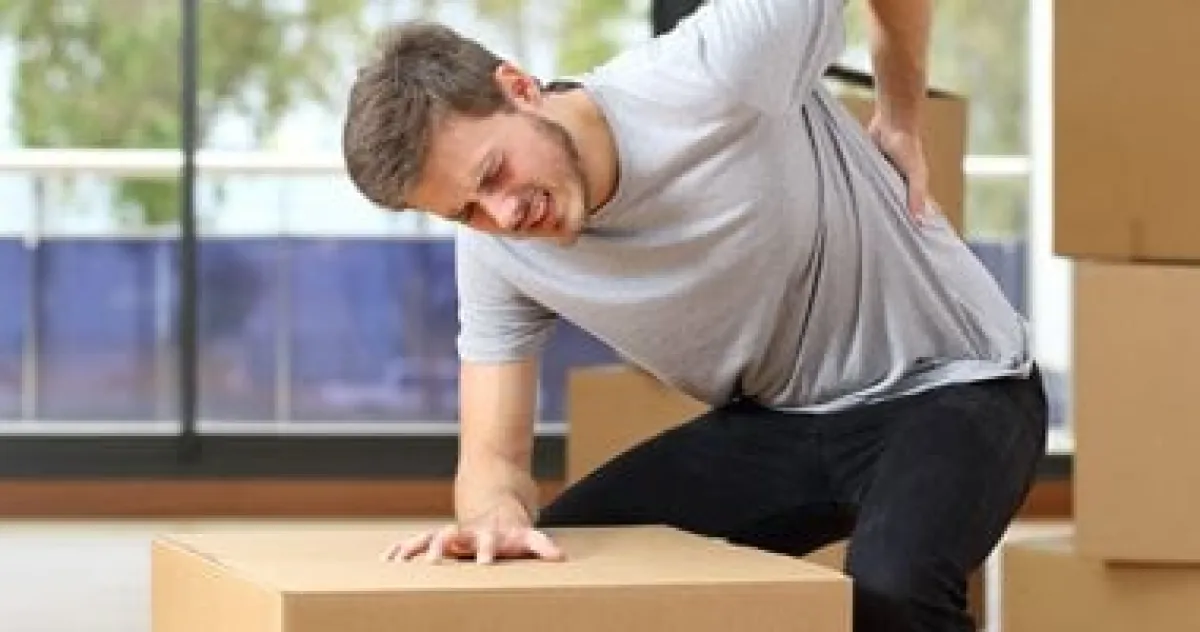 3 إشارات صامتة لهشاشة العظام لدى الرجال لا يمكن تجاهلها