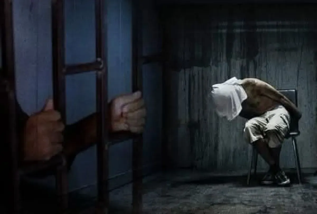 أسرة اليافعي تطالب بتحقيق بعد وفاة ابنها في سجون الحوثي بإب