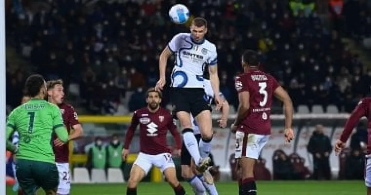 إنتر ميلان يواصل سعيه نحو اللقب الـ 21 في مواجهة تورينو