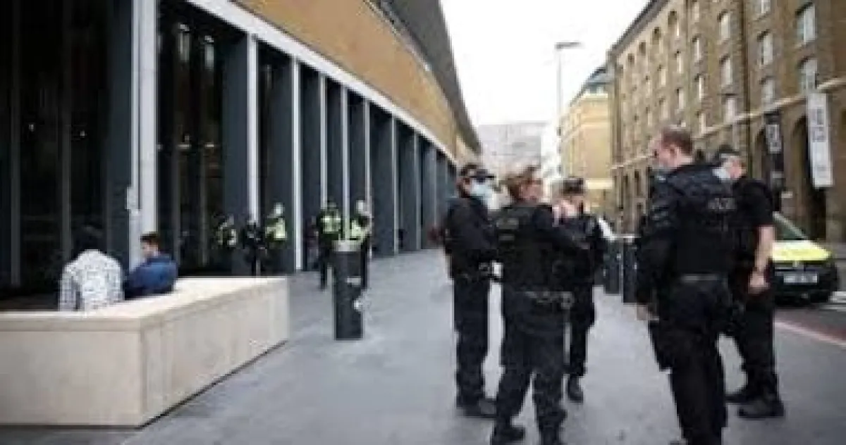 لندن: الشرطة تعامل حادث طعن كعمل إرهابي وتتجه للتحقيق في استهداف يهود