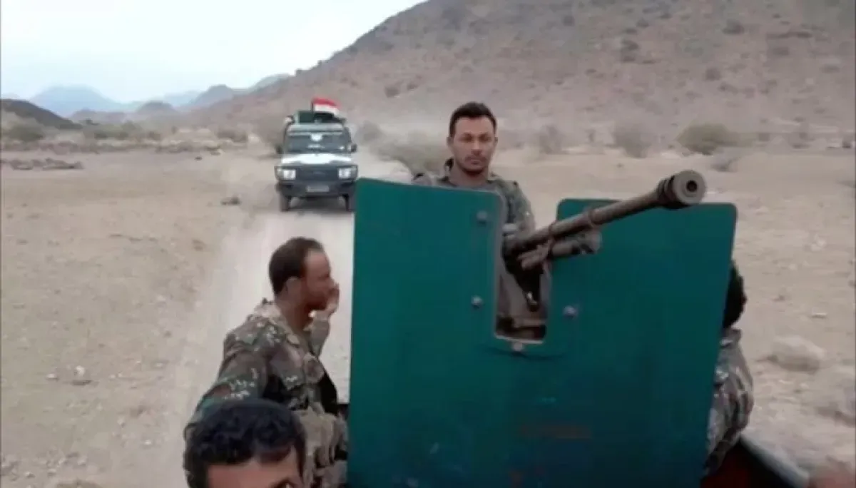 تسليم المطلوب الأمني أحمد حيدر لقوات الحملة الأمنية في الوازعية