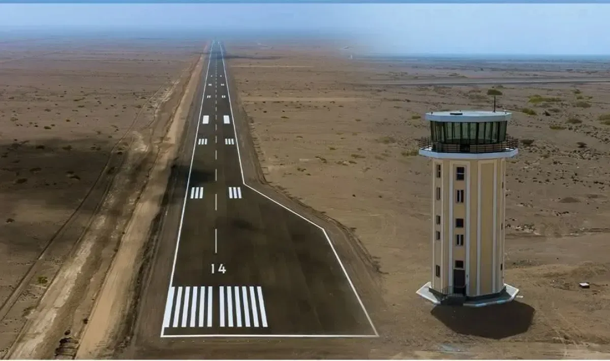 تسلم مطار باب المندب الجديد لبدء إجراءات التشغيل