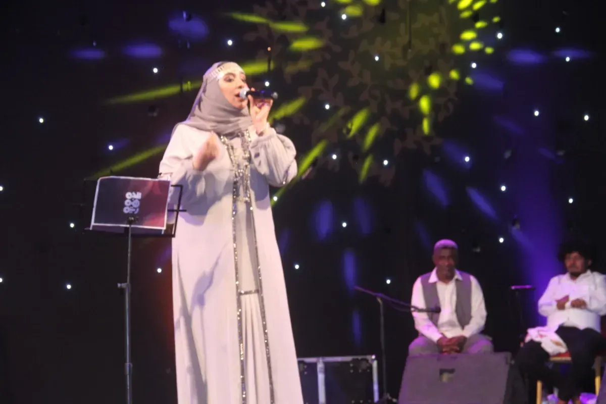مجاهد والمصري يختتمان مهرجان "عيدنا موكا 4" بحضور جماهيري كبير في المخا