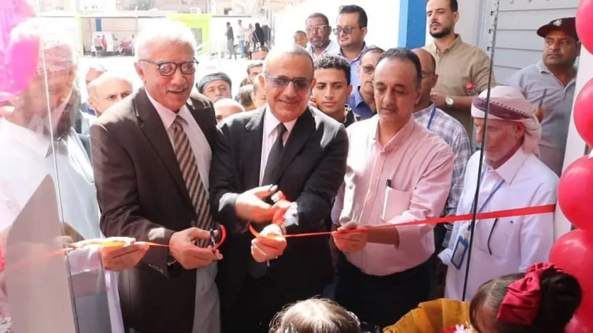 وزير الصحة يفتتح مركز قلب خيري ويطلق مخيماً لإجراء 500 عملية قسطرة في عدن