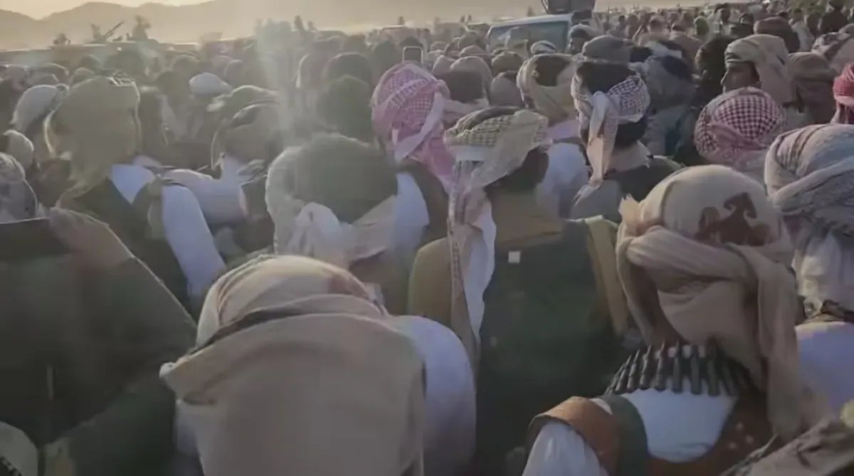 الجوف: احتشاد قبلي واسع لليوم السابع على خلفية قضية ميرا صدام
