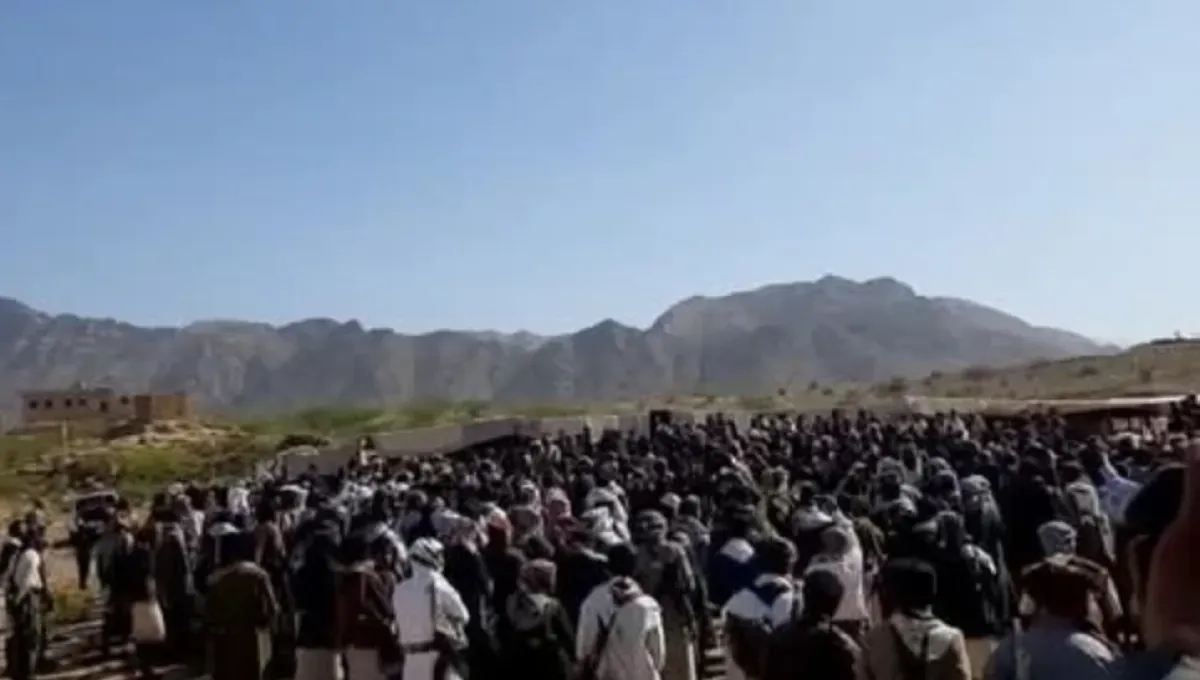 شيوخ شبوة وأبين يسعون لاحتواء اقتتال قبلي دامٍ يسفر عن قتيل وجرحى
