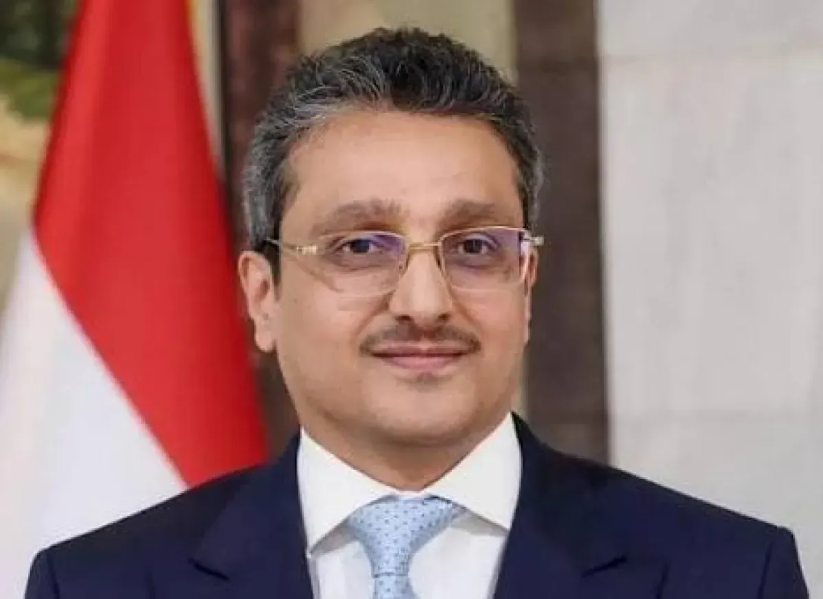 وزير الثقافة: المخا تواجه الحوثيين نيابة عن اليمن.. والوقوف معها دفاع عن الوطن