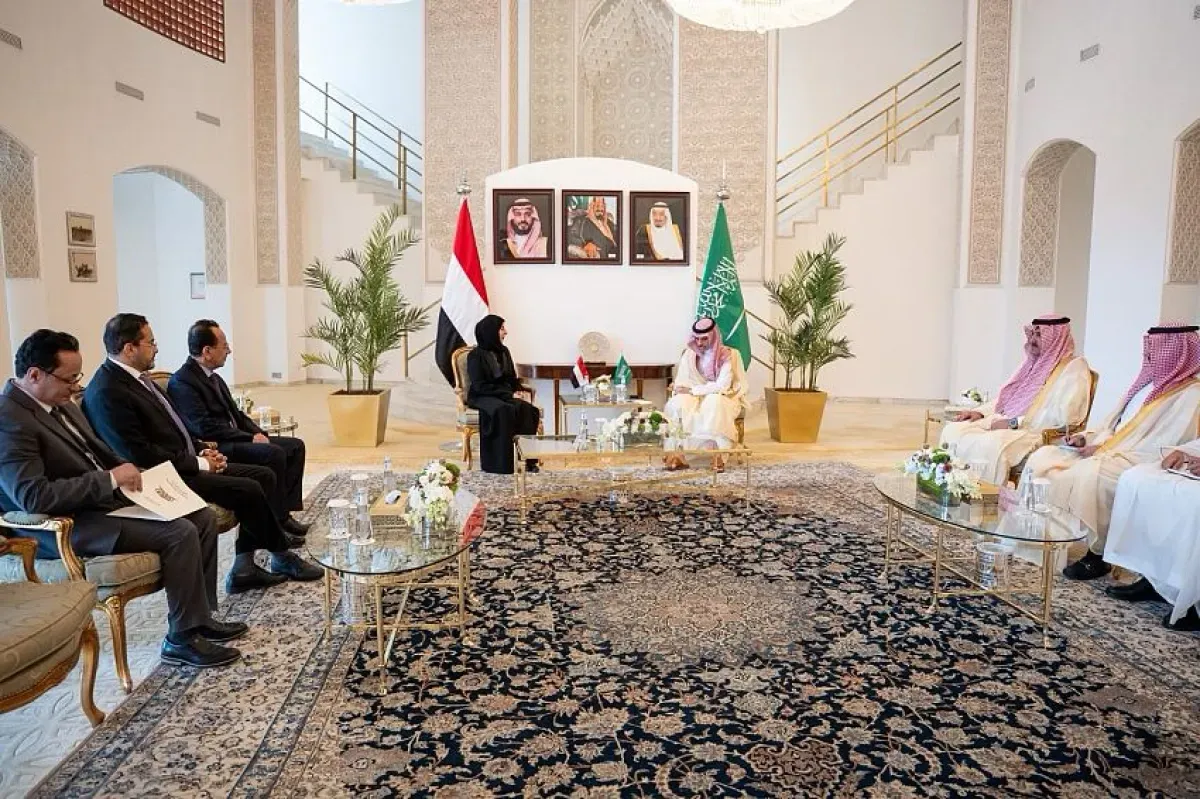 اليمن والسعودية يبحثان تعزيز الشراكة ومواجهة التهديدات الحوثية