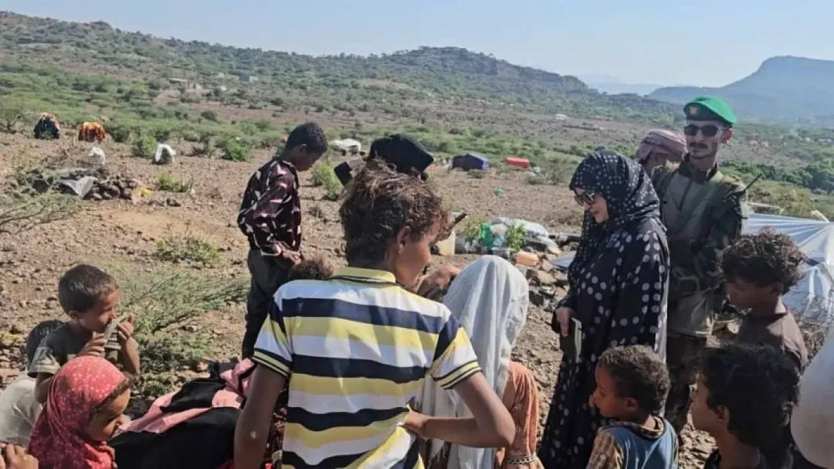 وزيرة الشؤون القانونية تتفقد نازحي الشمايتين بتعز وتؤكد ضرورة تلبية احتياجاتهم