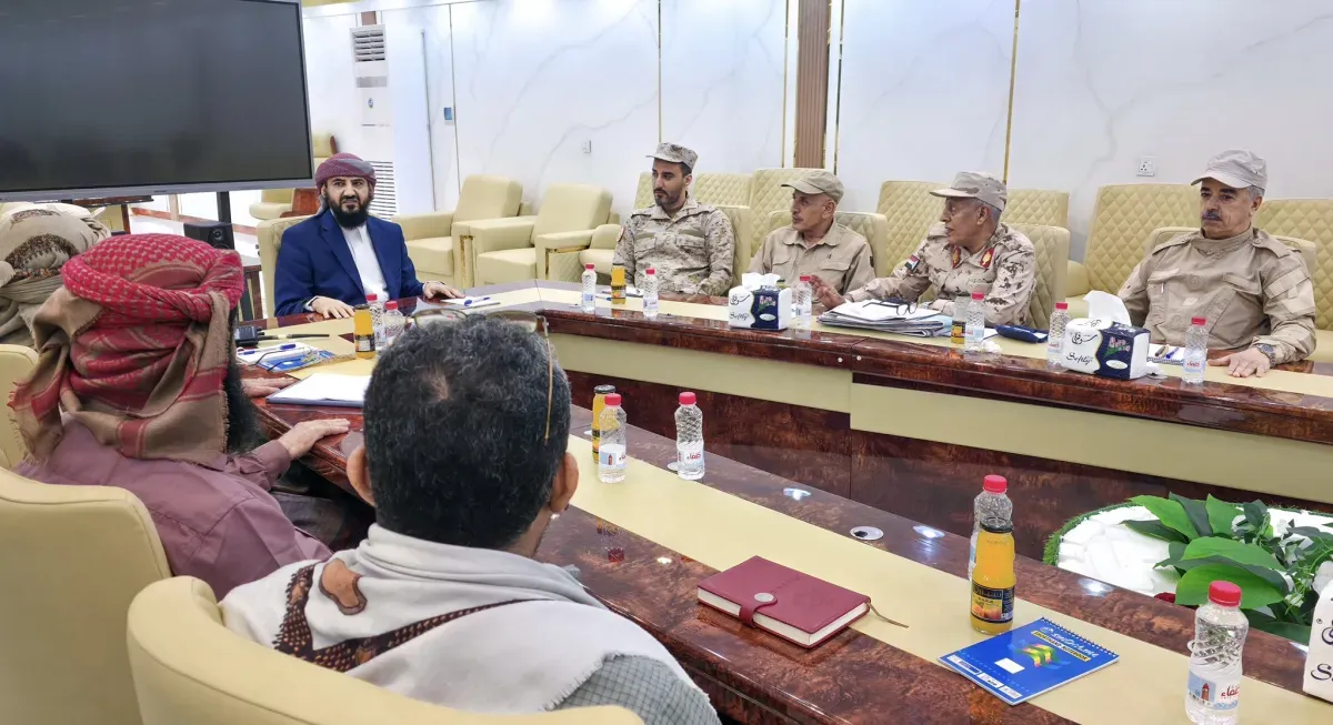 المحرمي يأمر برفع الجاهزية القتالية وتعزيز الاستعداد في جبهات التماس