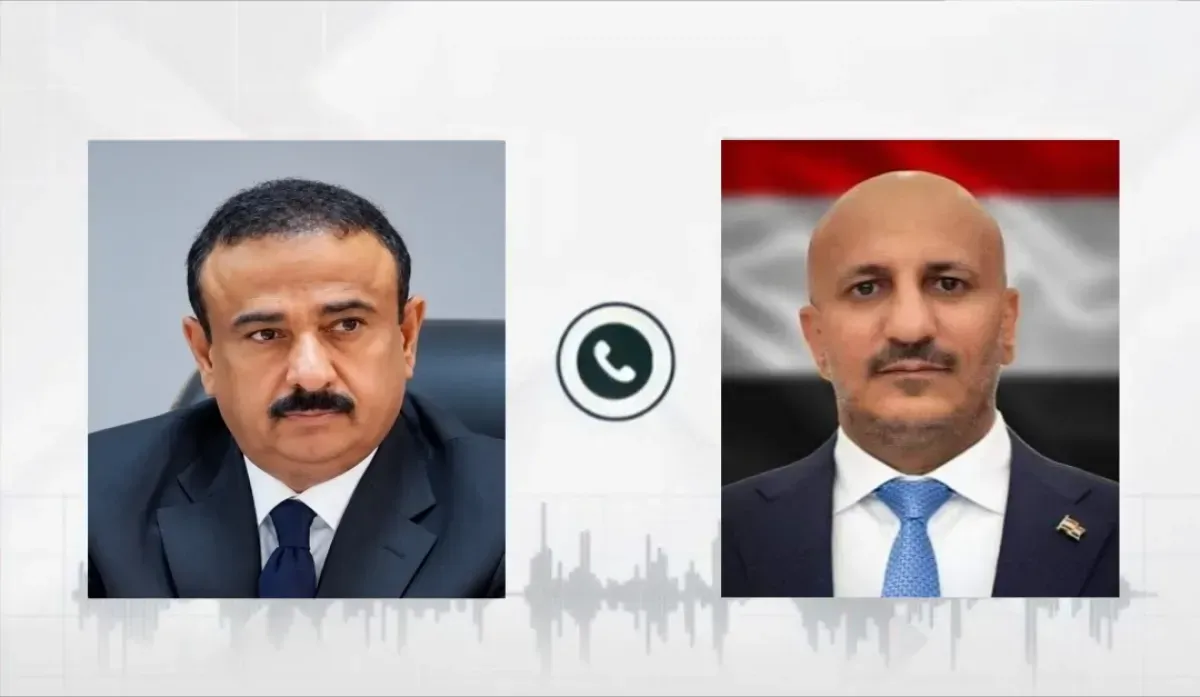 طارق صالح يعزي محافظ شبوة بشهداء هجوم الحوثي