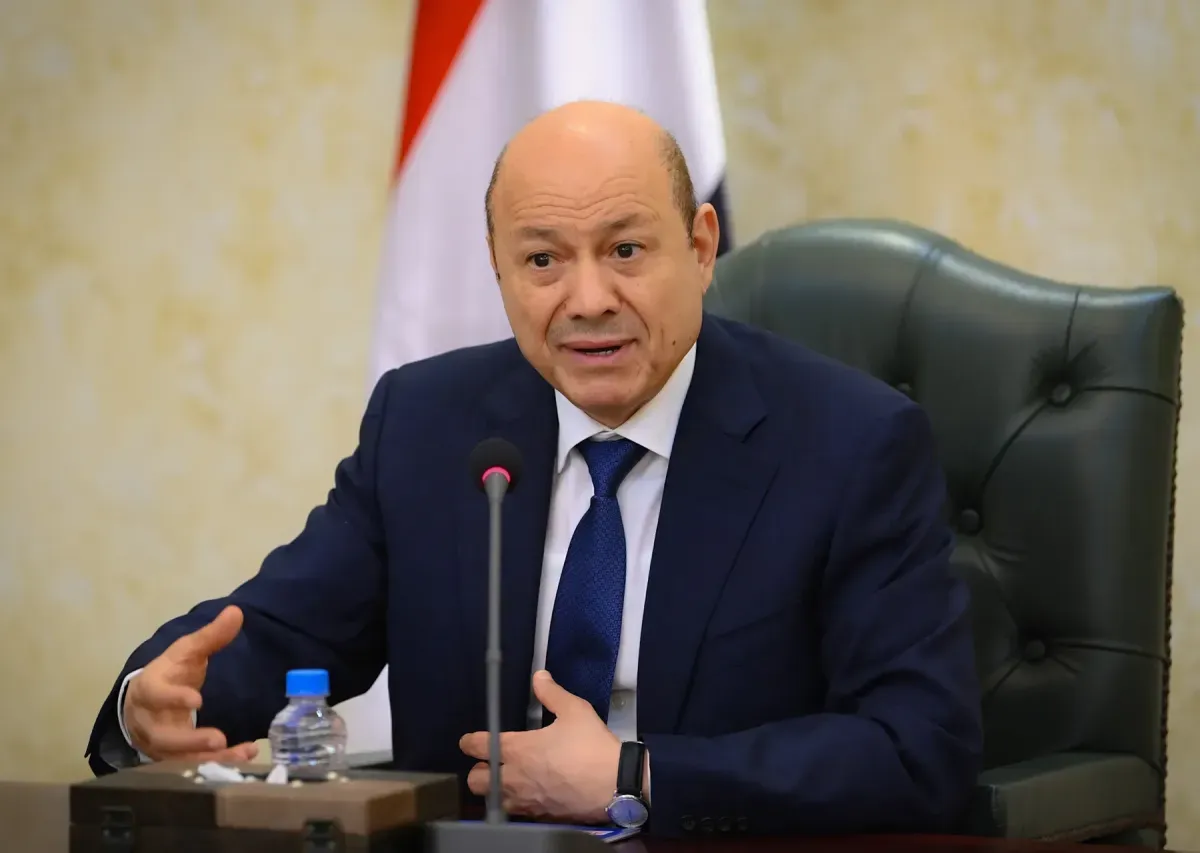 الرئيس العليمي يدعو لتحالف دولي لمواجهة الحوثيين باعتبارهم تنظيماً إرهابياً
