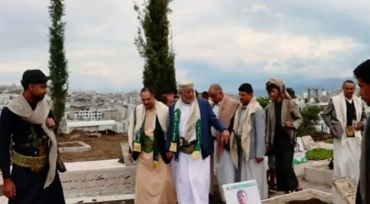 الحوثيون يفتتحون معرضاً لقتلاهم في إب لتعزيز ثقافة الحرب