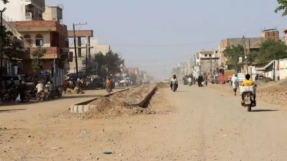 الحوثيون يعذبون مواطناً ثلاثة أيام في حيس بسبب شكواه من الجوع